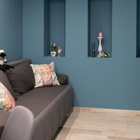 Hellowine Apartman Eger Exteriör bild