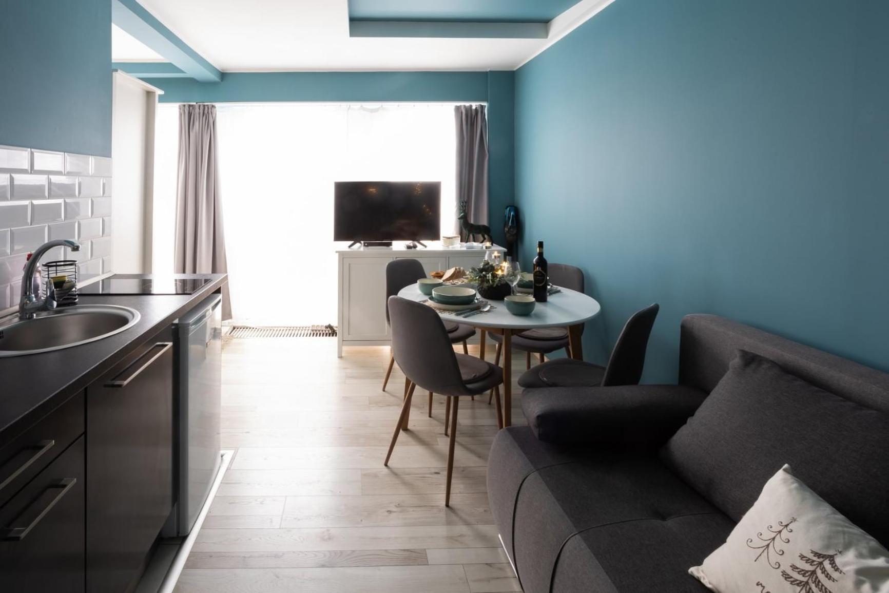 Hellowine Apartman Eger Exteriör bild
