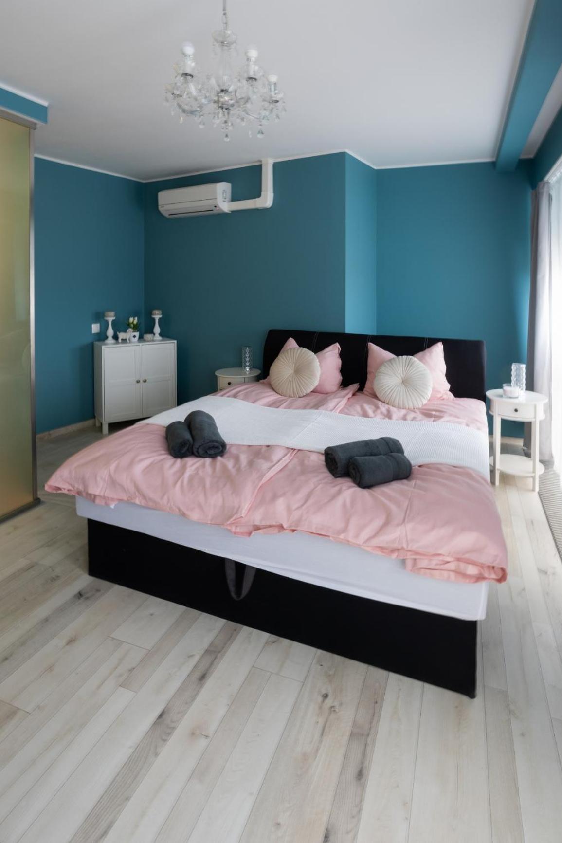 Hellowine Apartman Eger Exteriör bild